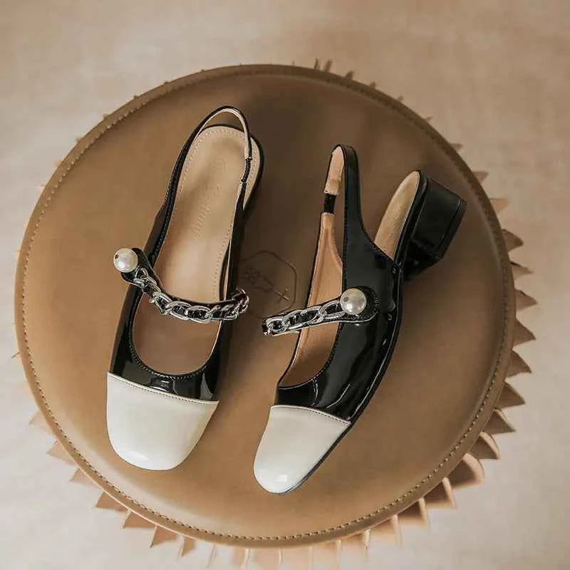 Contrast Round Toe Block Heel Mary Jane Shoes