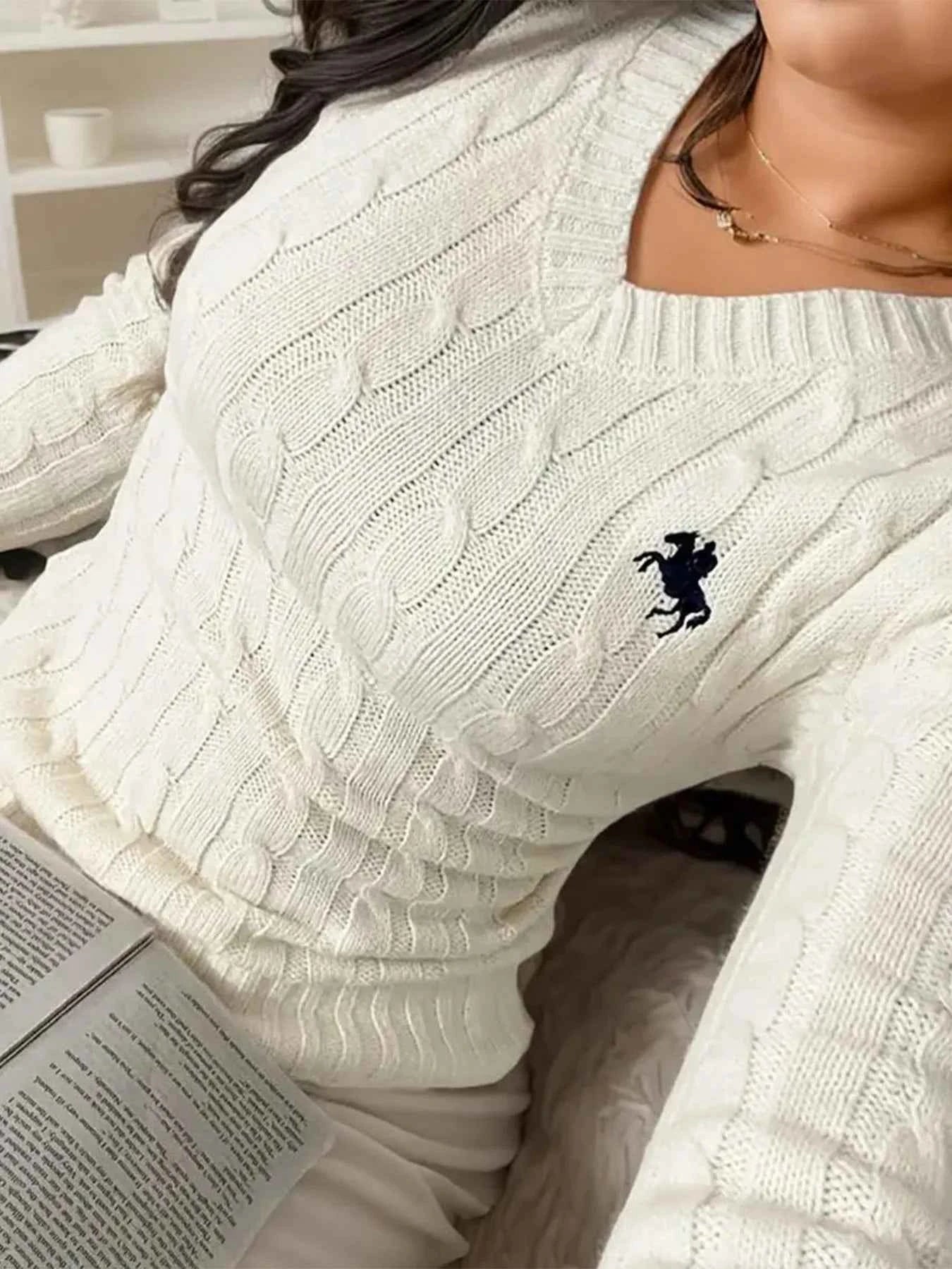 Cable Knit Long Sleeve Sweater
