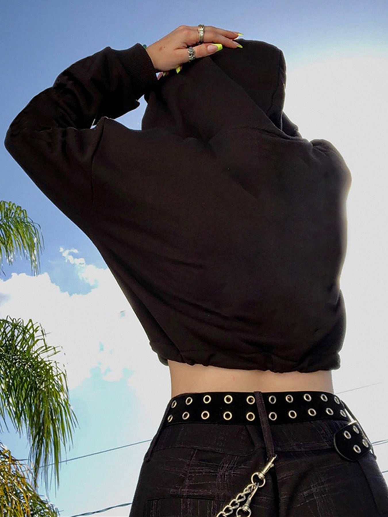 Gothic Skull Hoodie - Casual Short Halloween Design