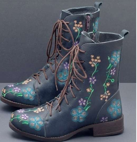 Ladies Mid-Heel Embroidered Boots for Stylish Comfort
